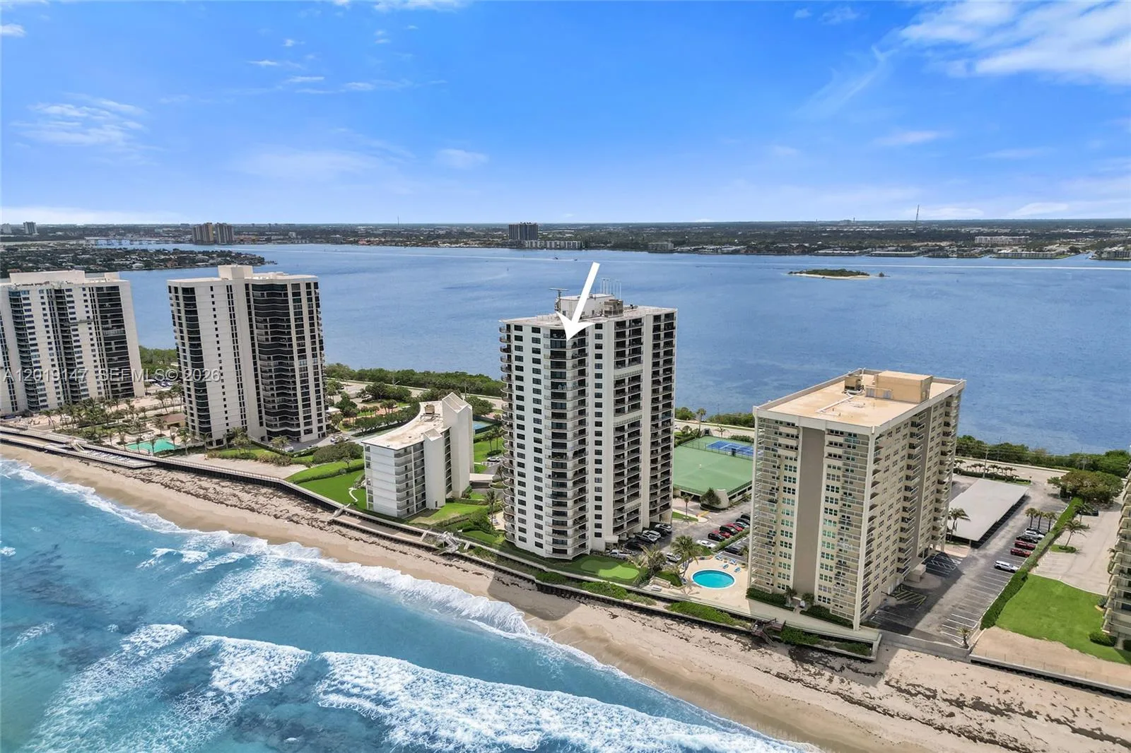 5420 N Ocean Dr # 2201, Singer Island, FL 33404 photo 3