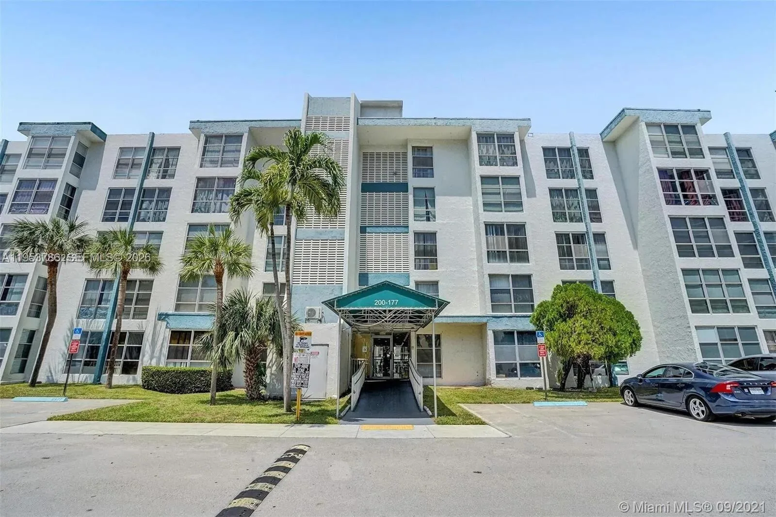 200 177th Dr # 416, Sunny Isles Beach, FL 33160 photo 3