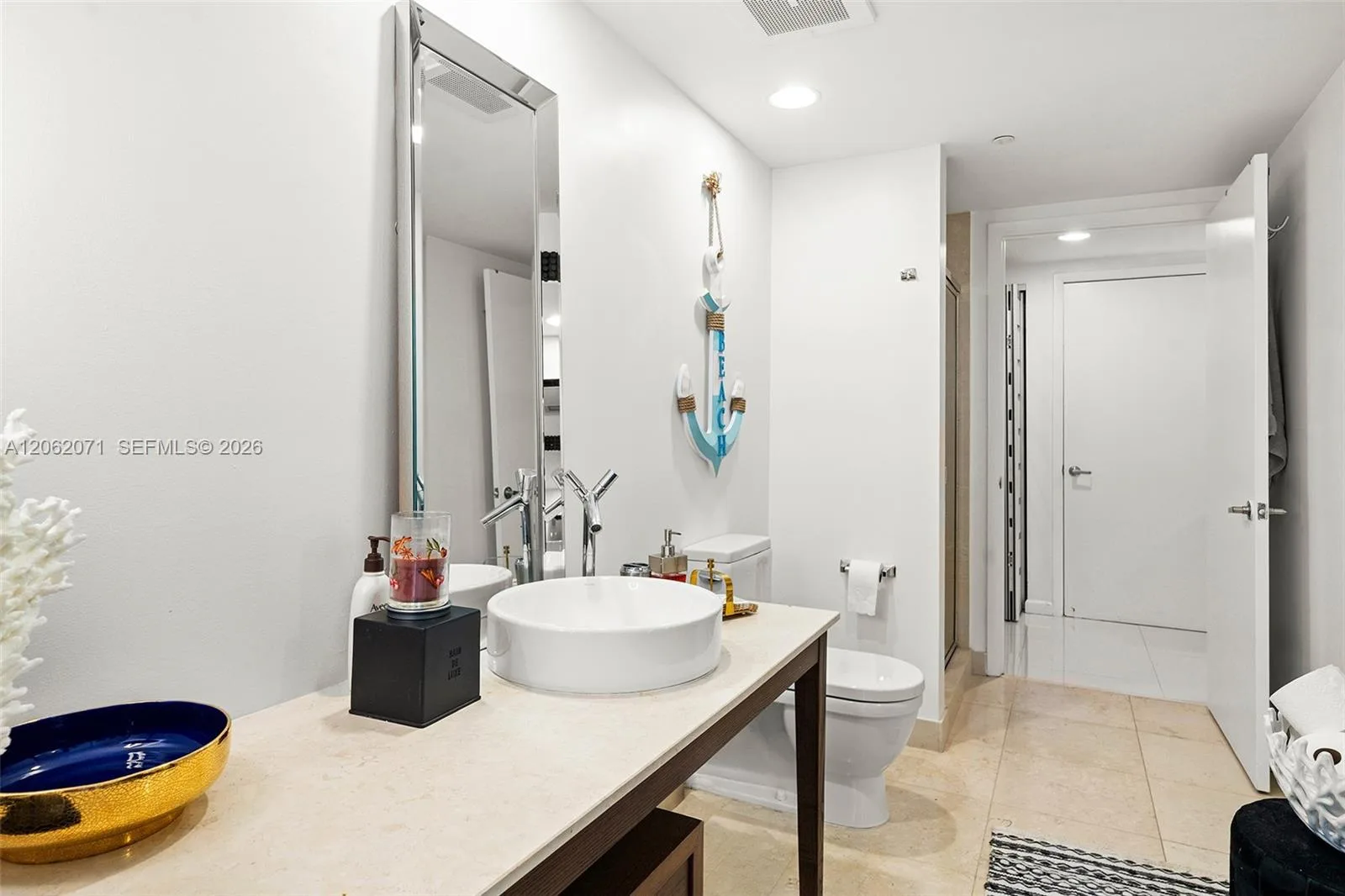 495 Brickell Ave # 1802, Miami, FL 33131 photo 11