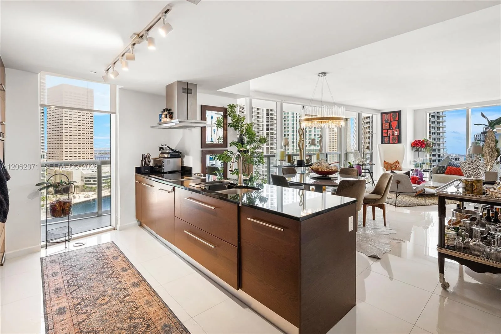 495 Brickell Ave # 1802, Miami, FL 33131 photo 2