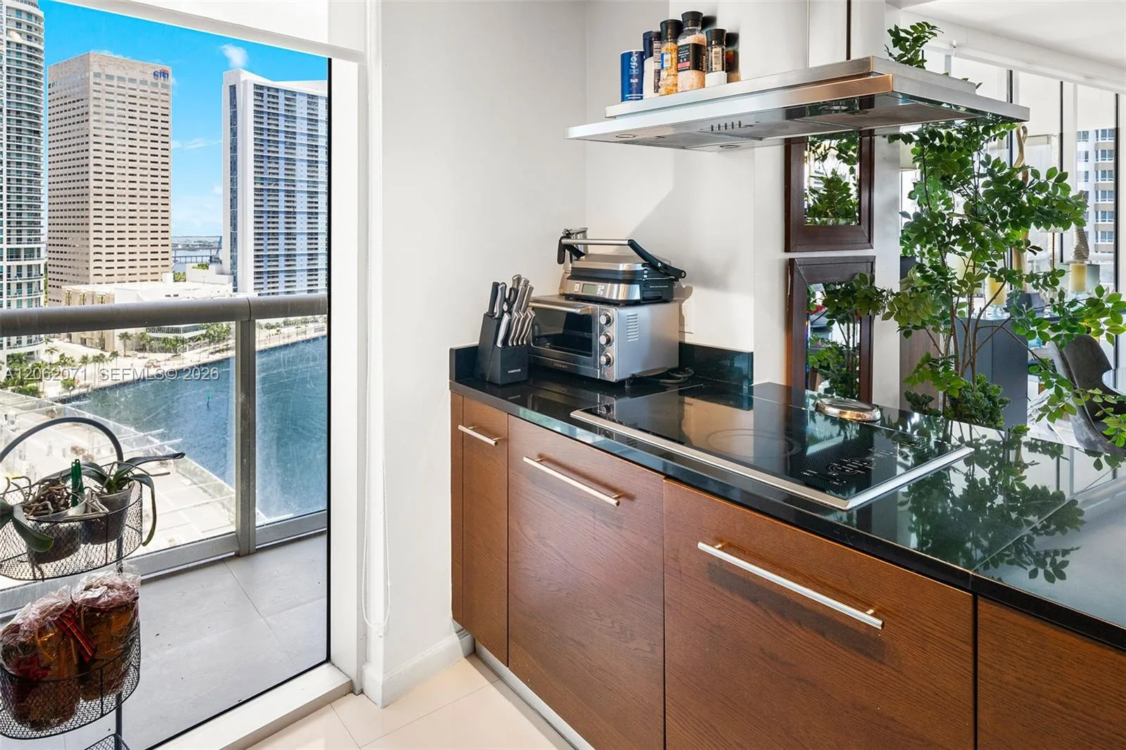 495 Brickell Ave # 1802, Miami, FL 33131 photo 3