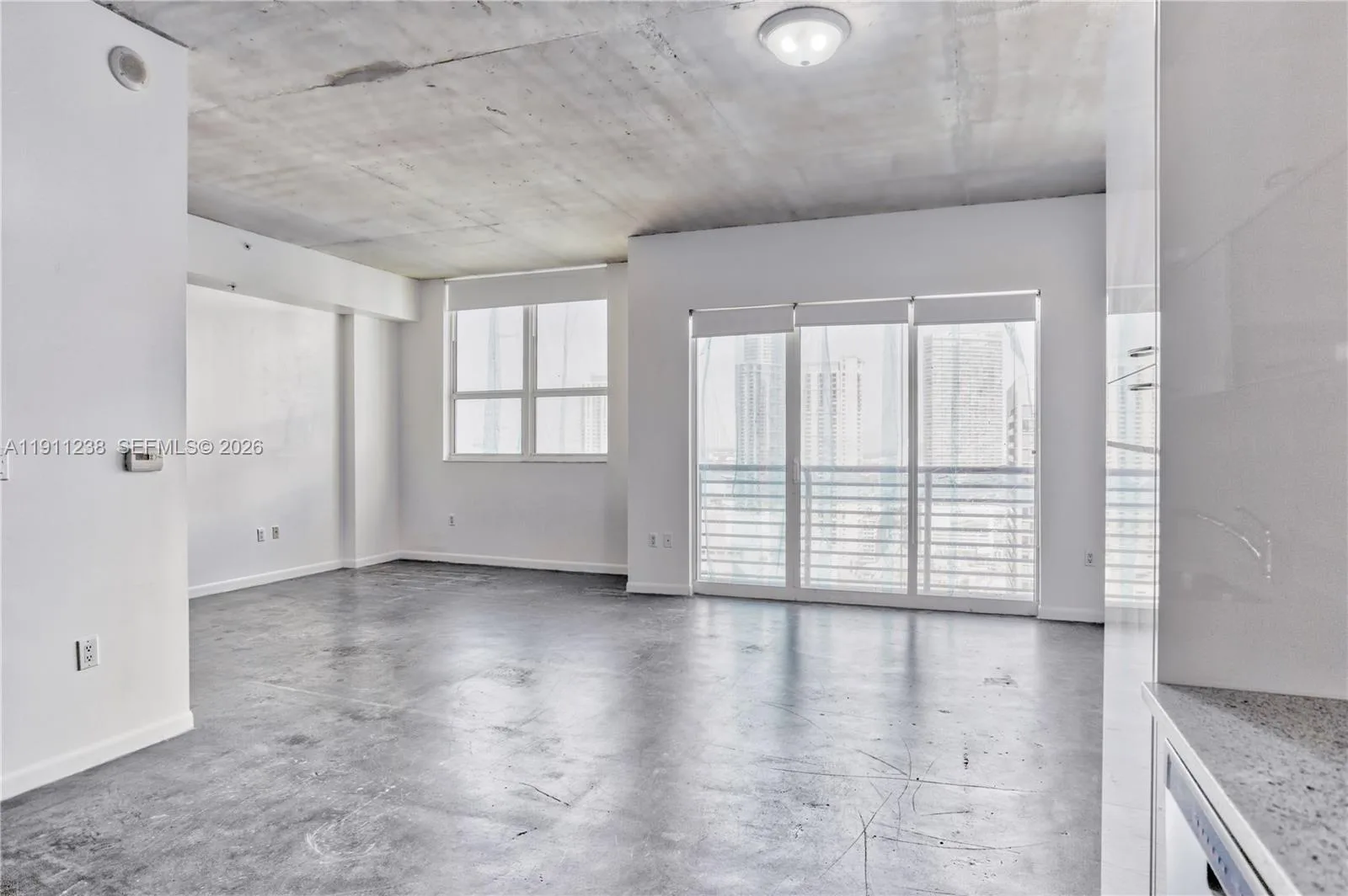 133 NE 2nd Ave # 2905, Miami, FL 33132