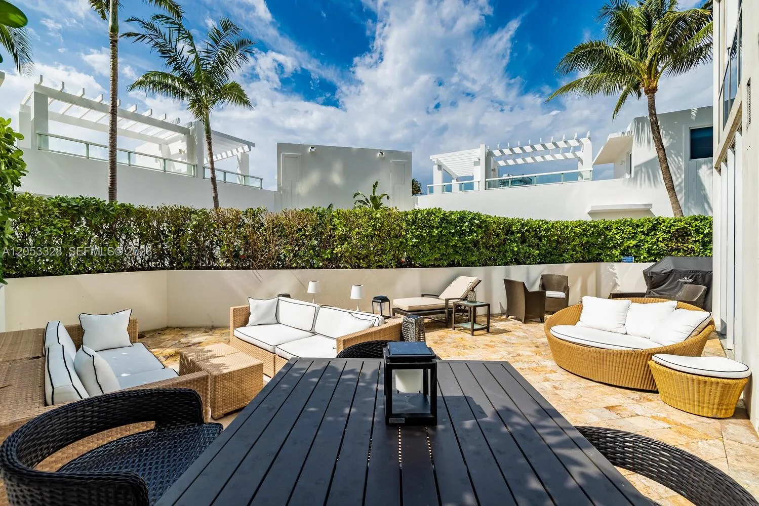 50 S Pointe Dr # 510, Miami Beach, FL 33139 photo 2