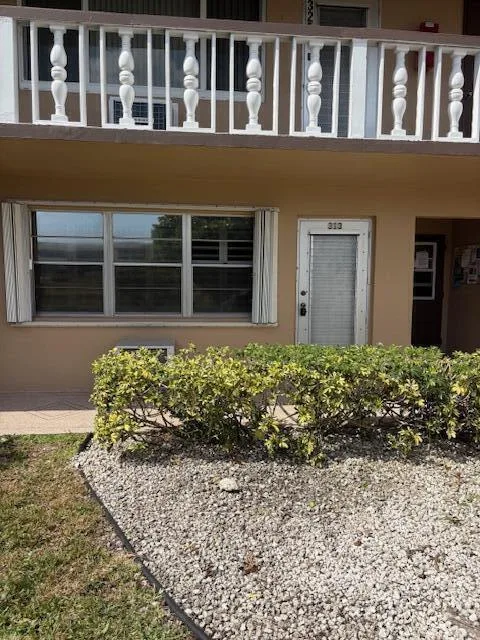313 Andover # M, West Palm Beach, FL 33417