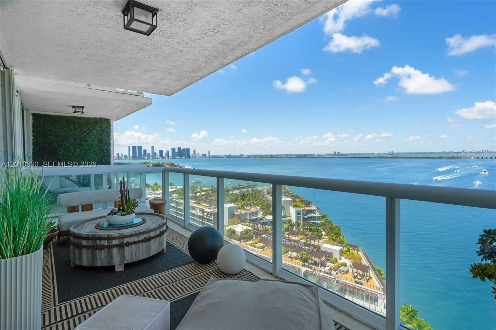 10 Venetian Way # 1803, Miami Beach, FL 33139