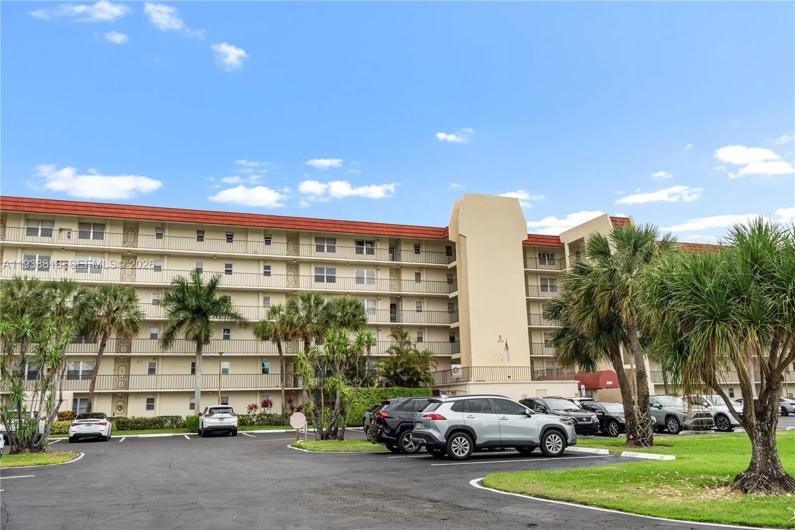3959 Via Poinciana # 605, Lake Worth, FL 33467 photo 2