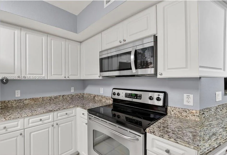 6769 Heritage Grande # 201, Boynton Beach, FL 33437 photo 10