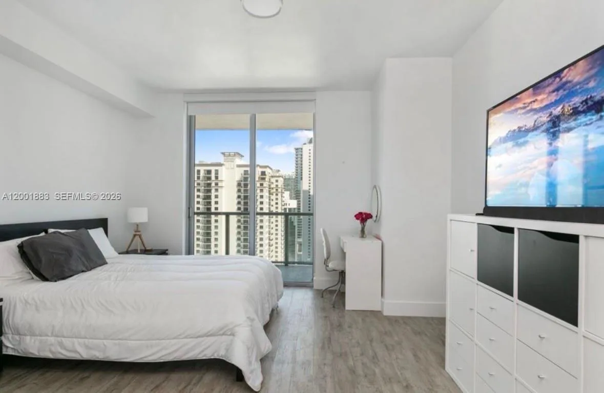1111 SW 1st Ave # 3222-N, Miami, FL 33130 photo 5