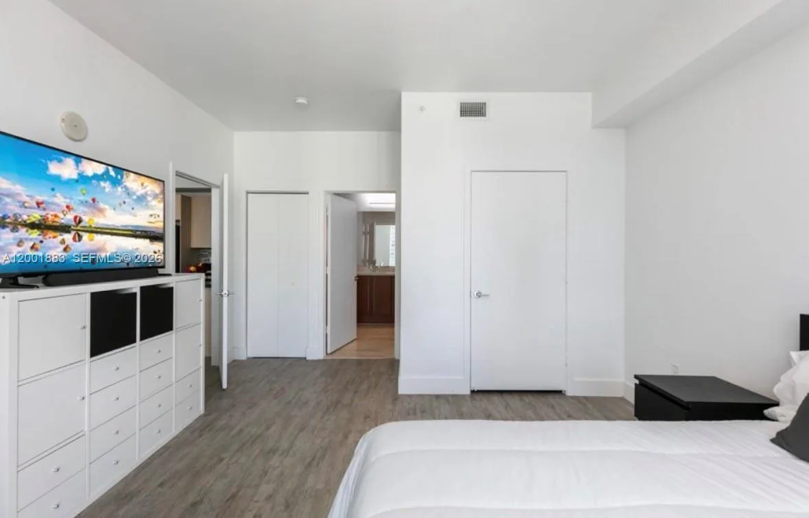 1111 SW 1st Ave # 3222-N, Miami, FL 33130 photo 6