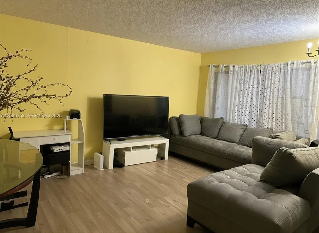 2301 NW 41st Ave # 102, Lauderhill, FL 33313