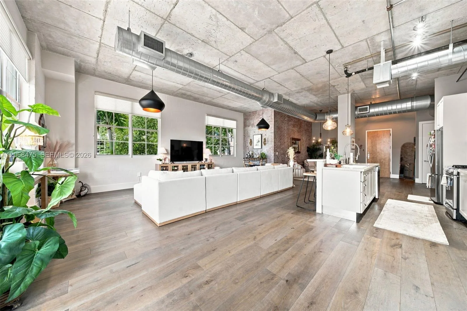 410 NW 1st Ave # 202, Fort Lauderdale, FL 33301 — zdjęcie 3