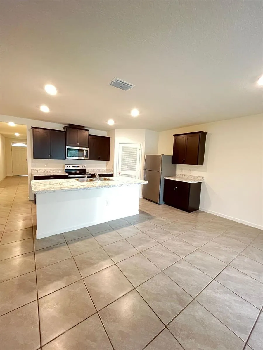 1570 SAN FILIPPO Drive SE, Palm Bay, FL 32909 photo 5