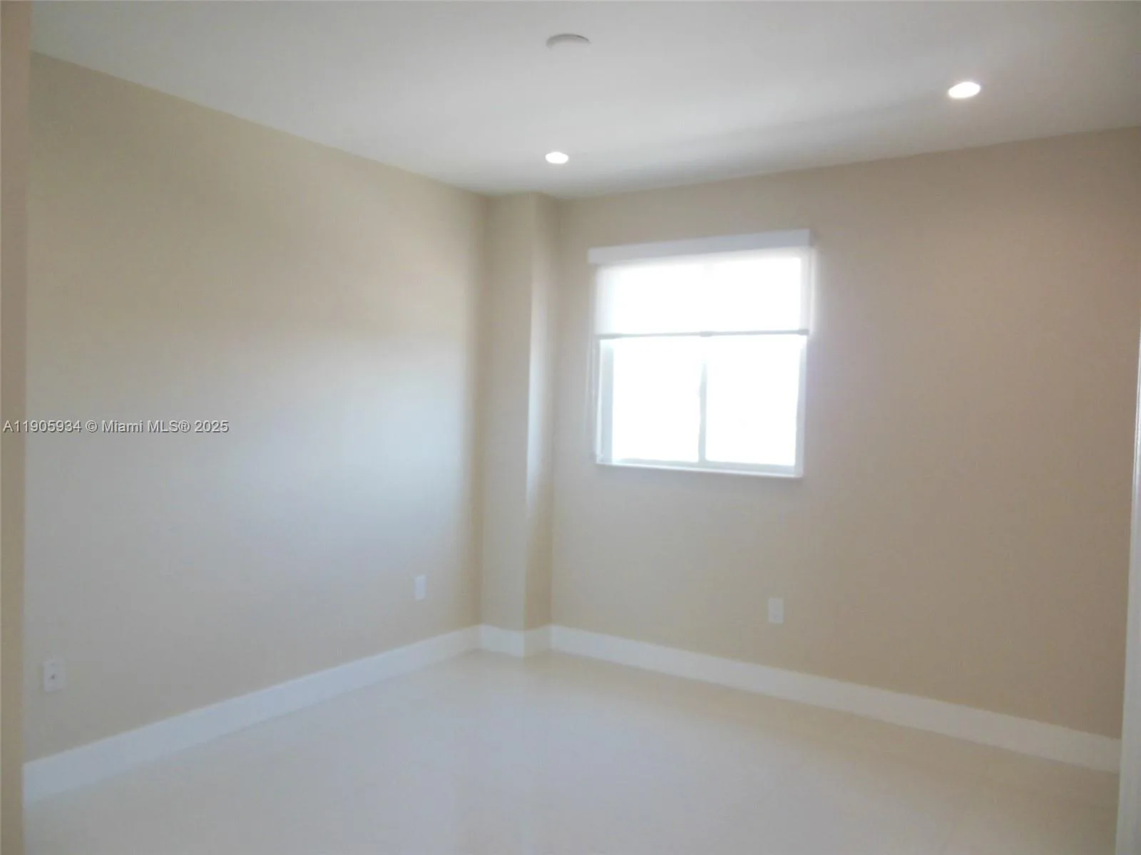 2280 SW 32nd Ave # 406, Miami, FL 33145 photo 3