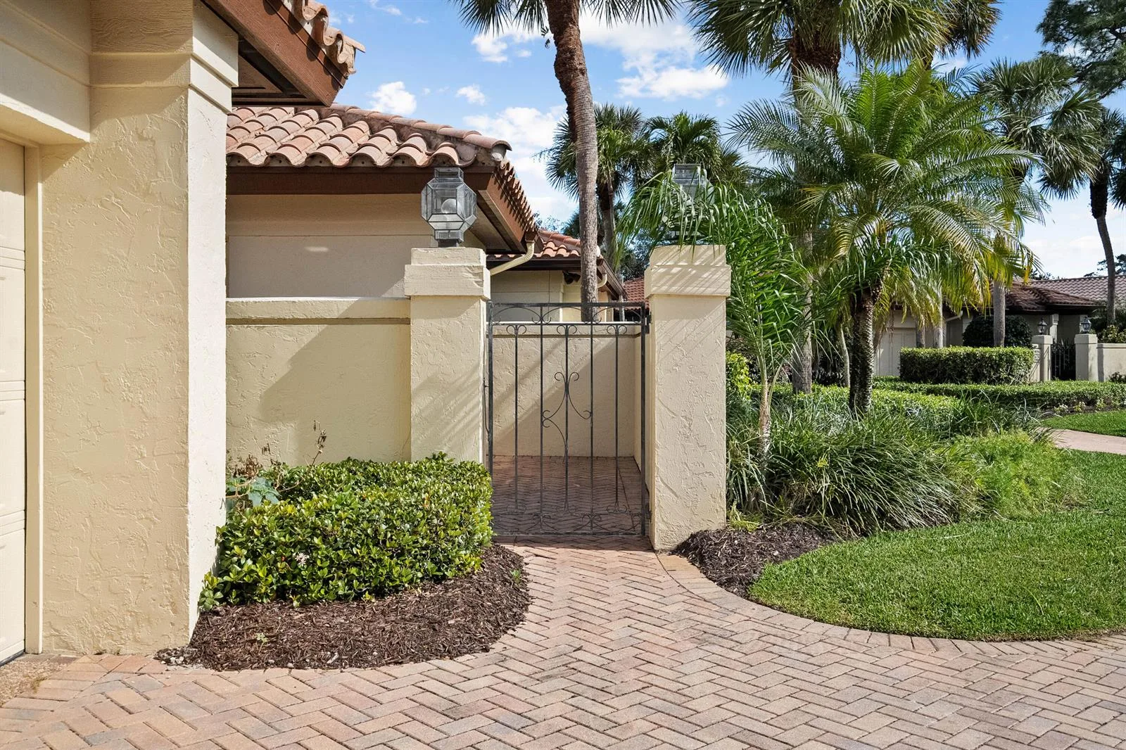 5361 SE Merion Way, Stuart, FL 34997 photo 3