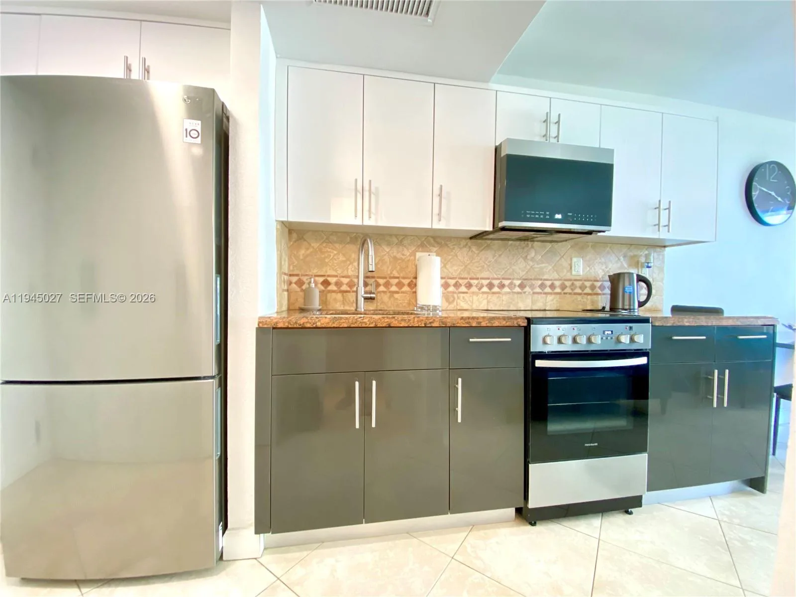 19201 Collins Ave # 420, Sunny Isles Beach, FL 33160 photo 10