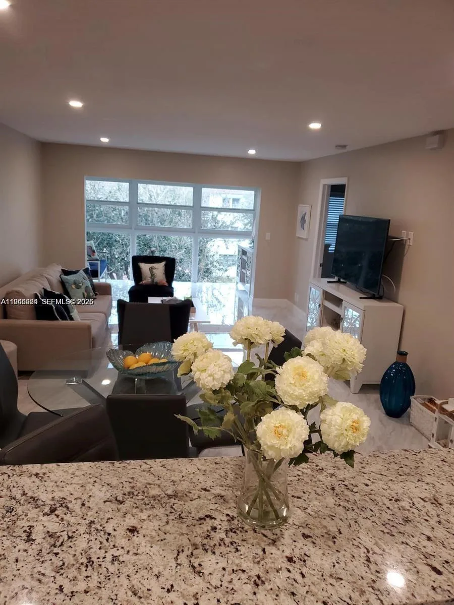 1501 S Ocean Blvd # 323, Lauderdale By The Sea, FL 33062 photo 9