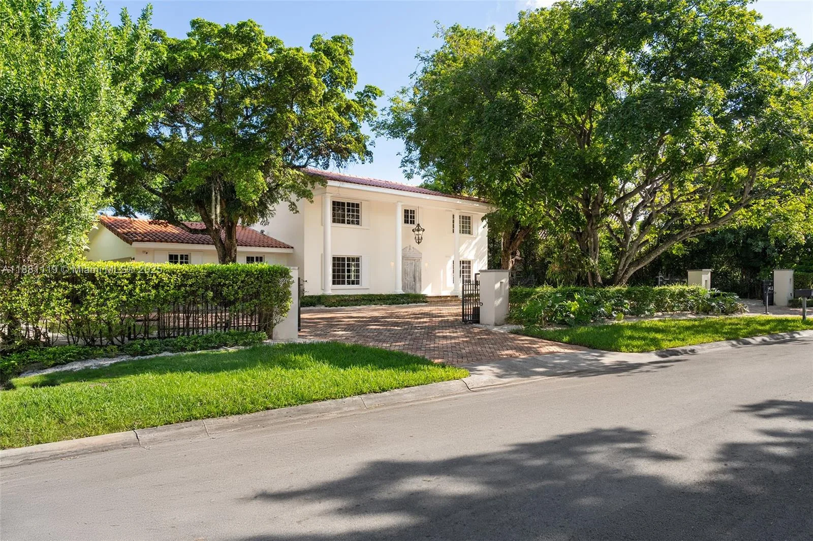575 Bay Point Rd, Miami, FL 33137 photo 5