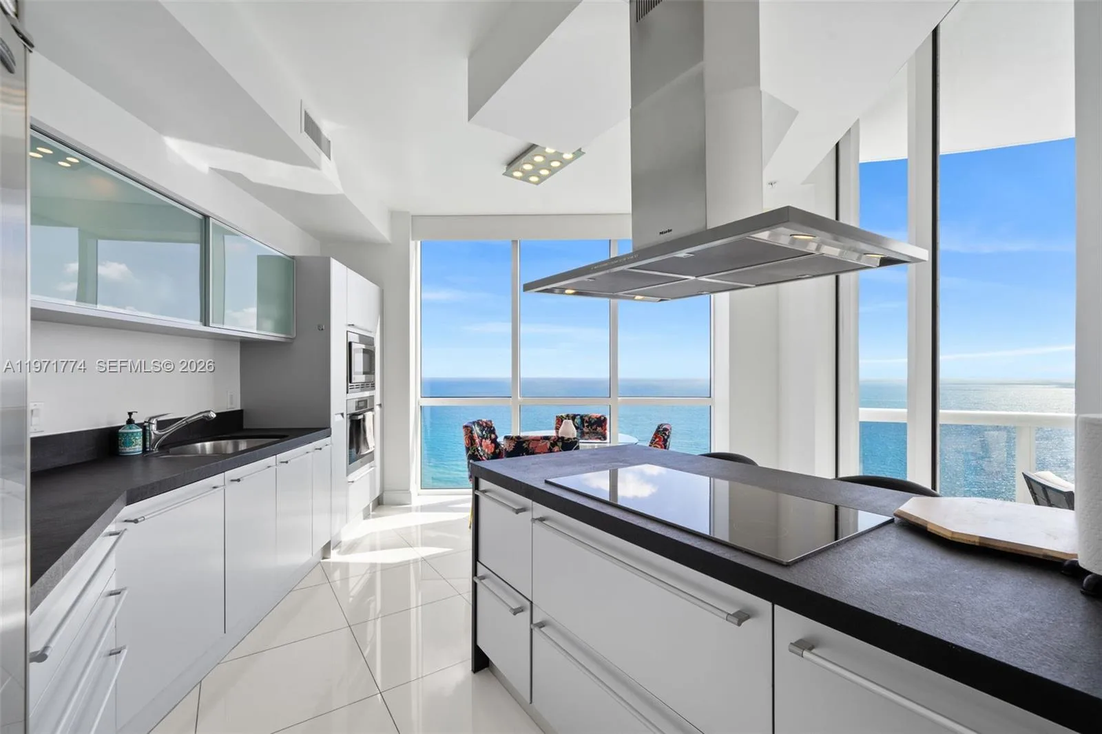 18201 Collins Ave # 4709, Sunny Isles Beach, FL 33160 photo 3