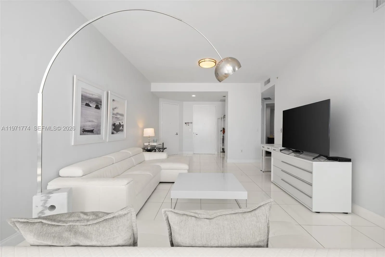 18201 Collins Ave # 4709, Sunny Isles Beach, FL 33160 photo 8