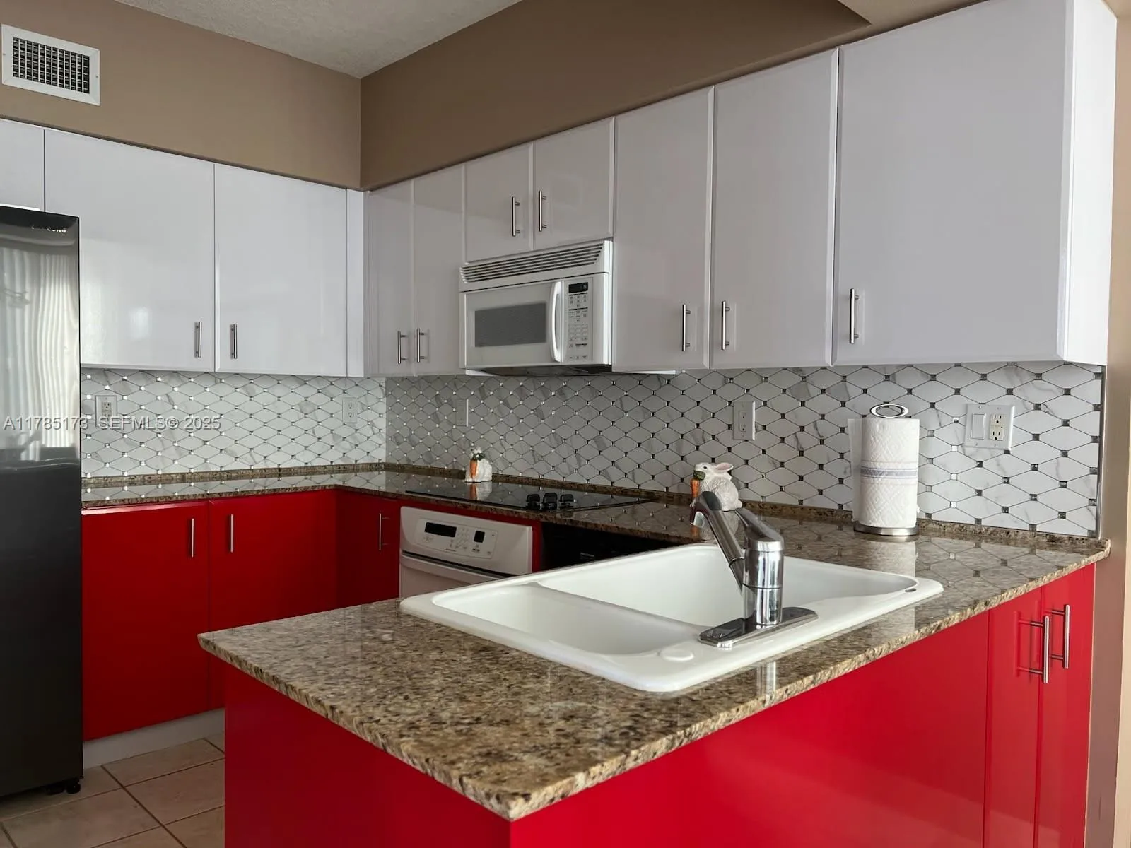 3370 Hidden Bay Dr # 610, Aventura, FL 33180 photo 8