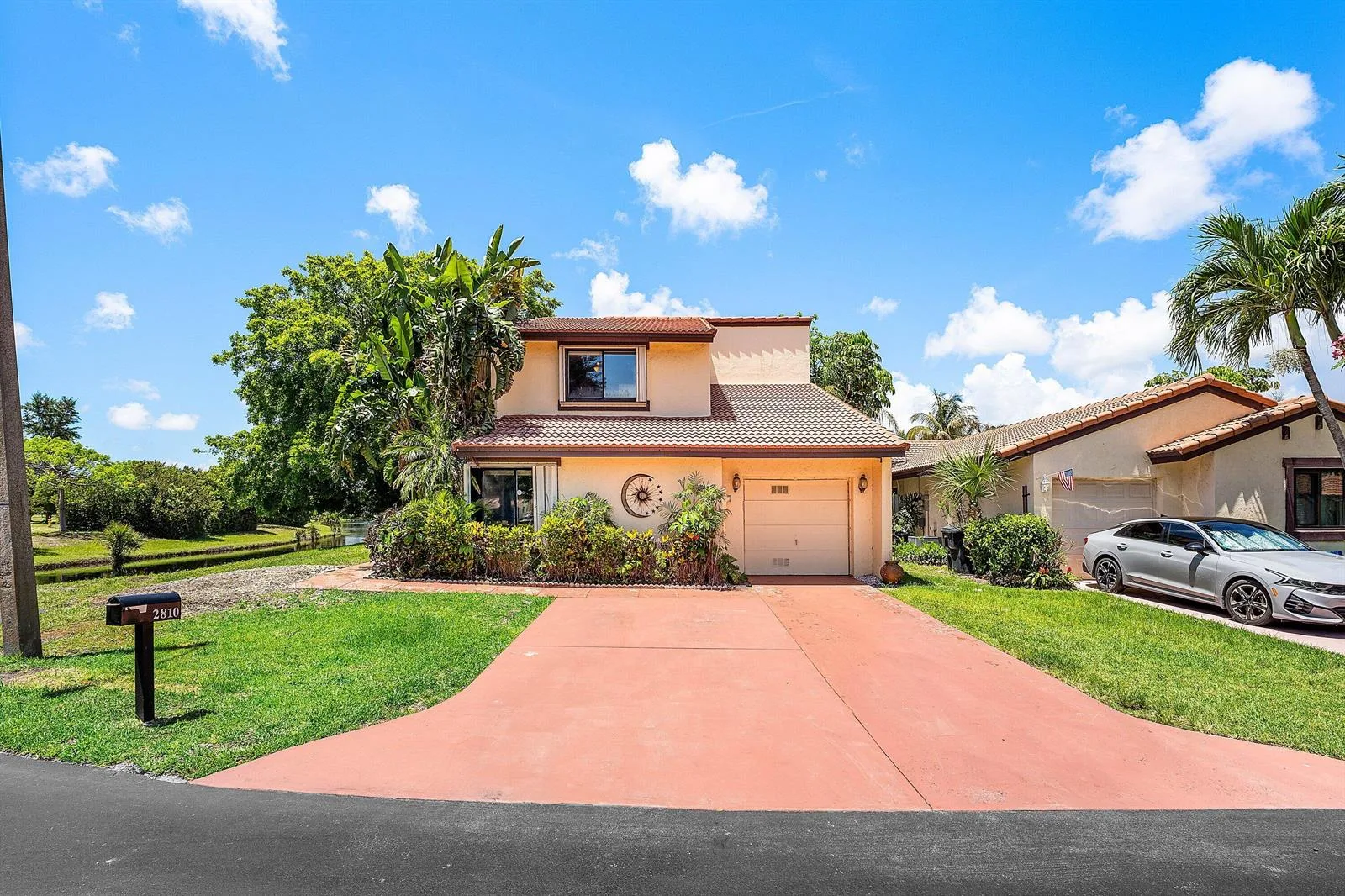 2810 Sand Pines Court, Lake Worth, FL 33462