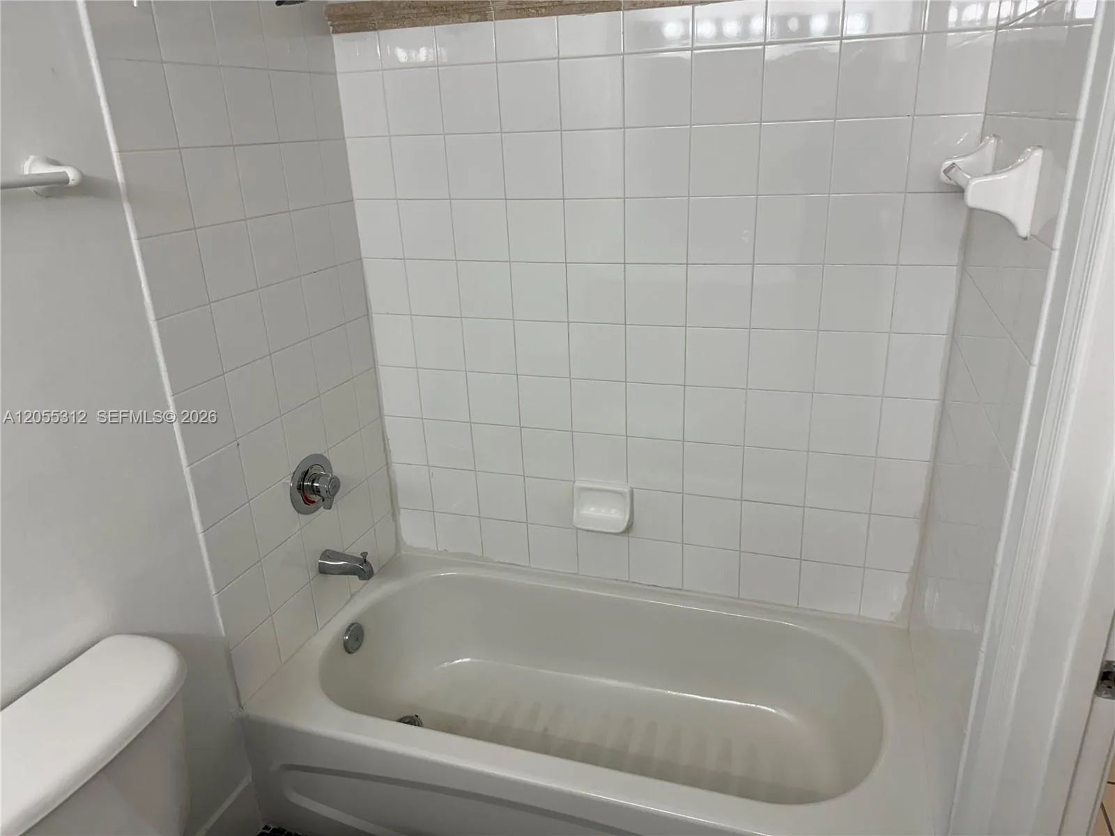 1200 Brickell Bay Dr # 2310, Miami, FL 33131 photo 8