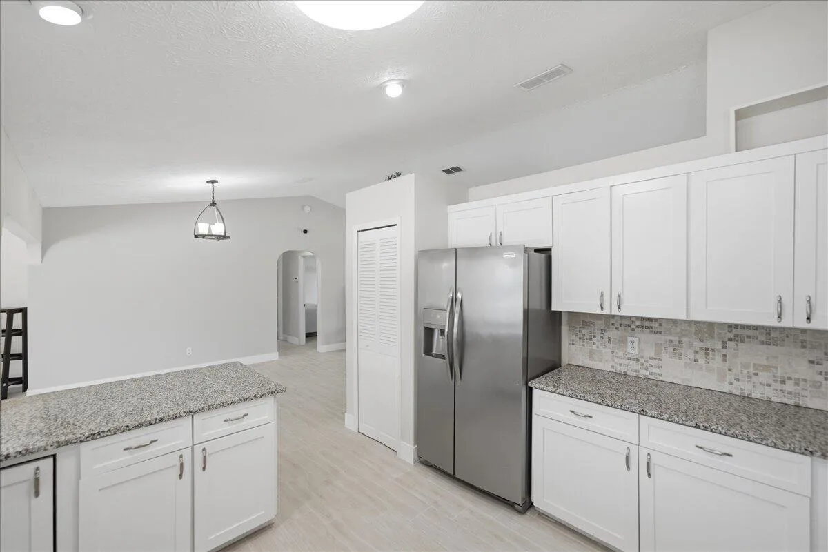 320 NE Surfside Avenue, Port St. Lucie, FL 34983 photo 13