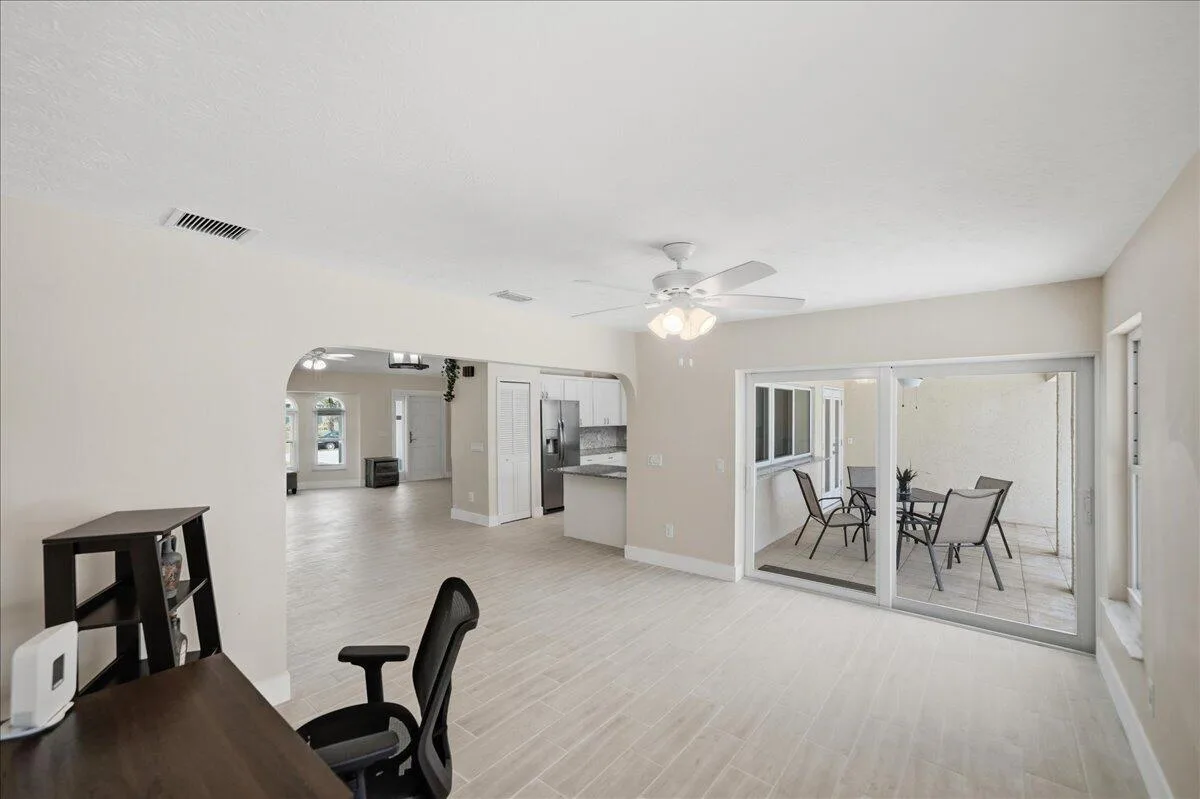 320 NE Surfside Avenue, Port St. Lucie, FL 34983 photo 8