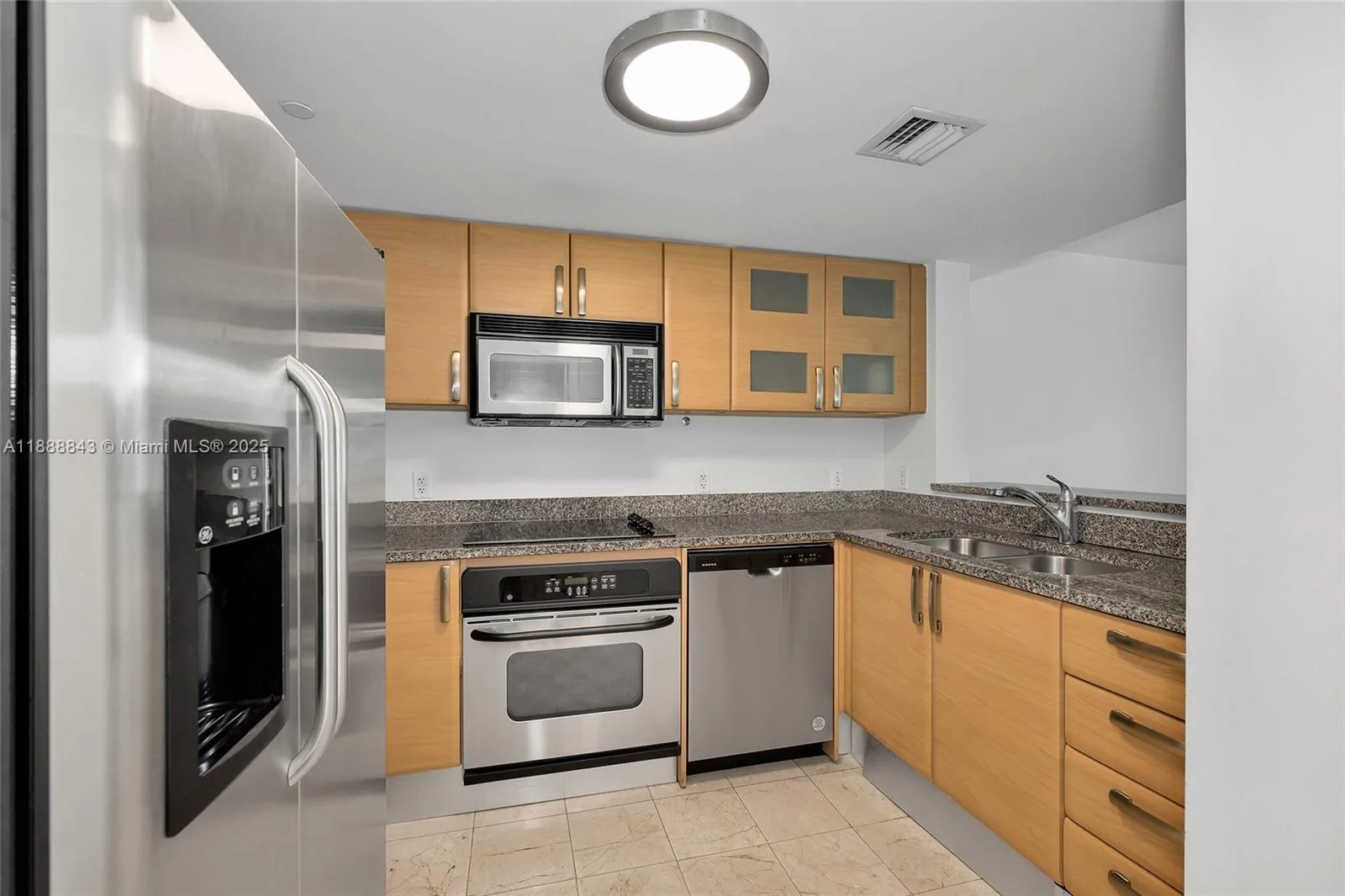 2101 BRICKELL AVENUE # 905, Miami, FL 33129 photo 3