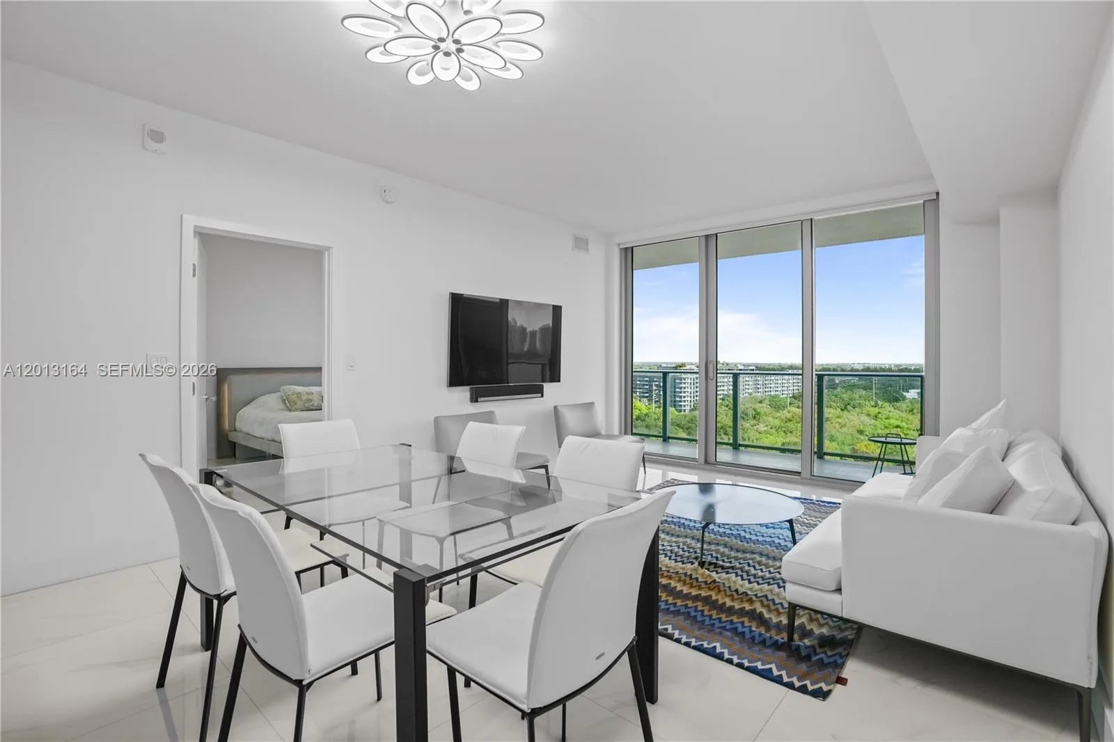 16385 Biscayne Blvd # 1402, North Miami Beach, FL 33160