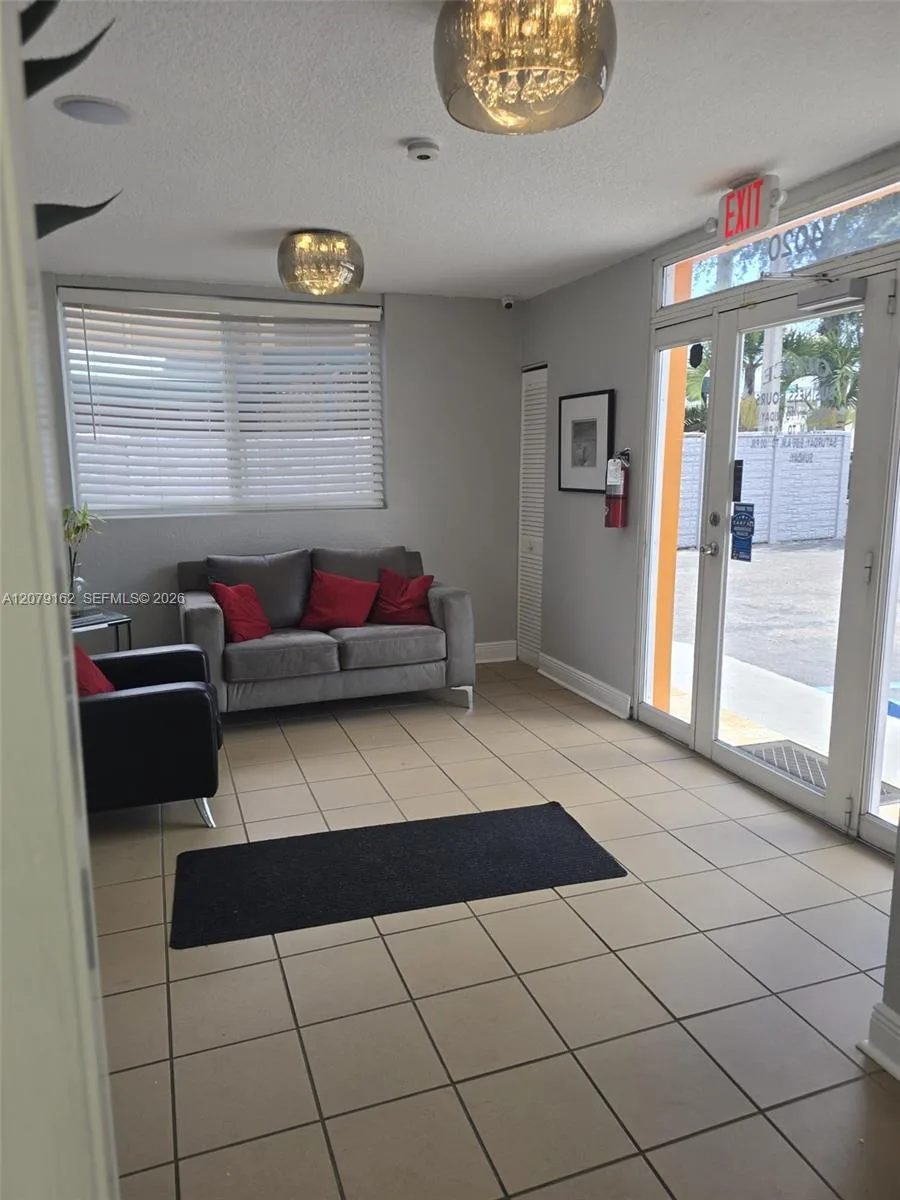 4010 E 8th Ave, Hialeah, FL 33013 photo 6