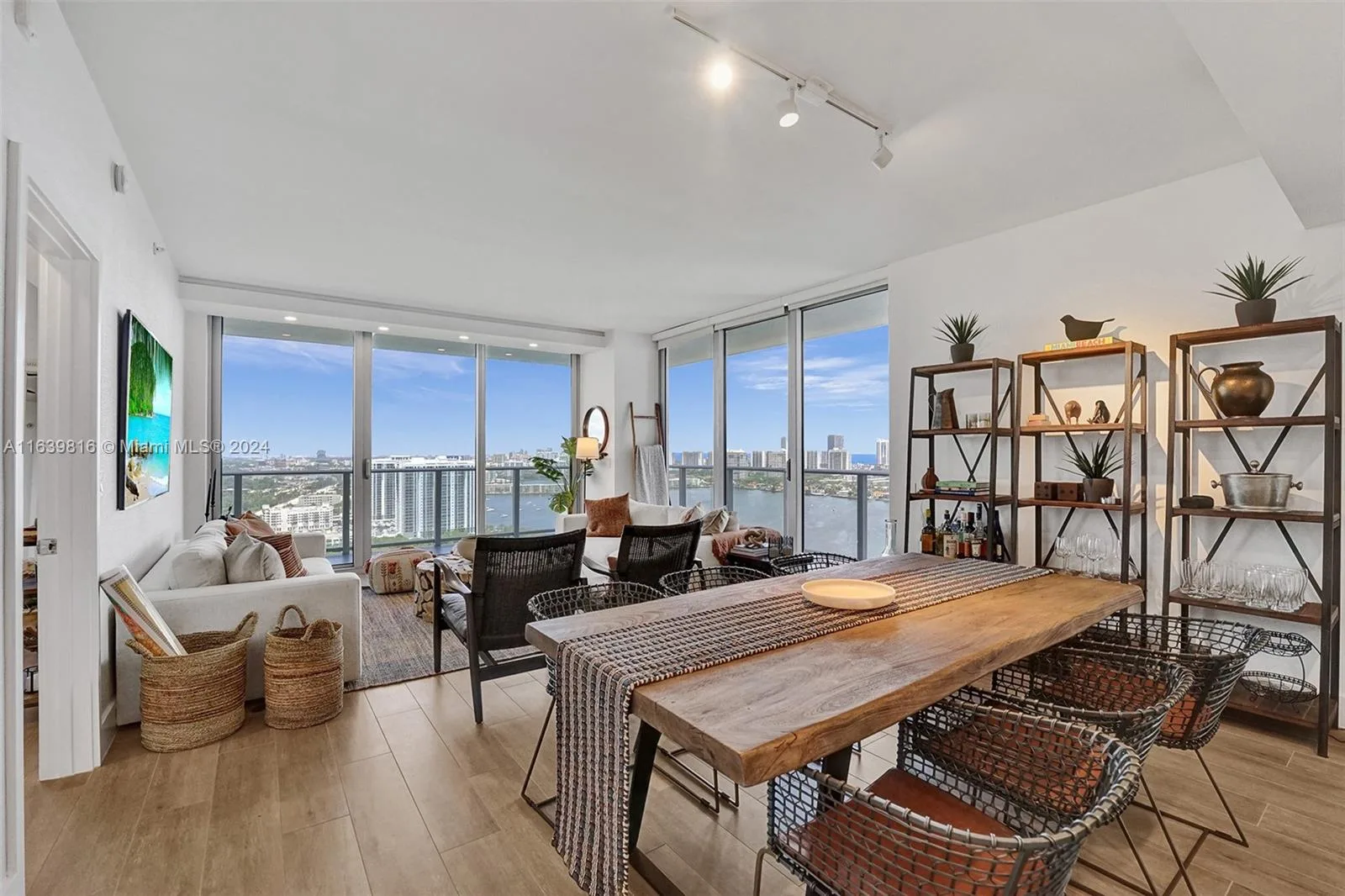 16385 Biscayne Blvd # 3107, North Miami Beach, FL 33160 photo 12