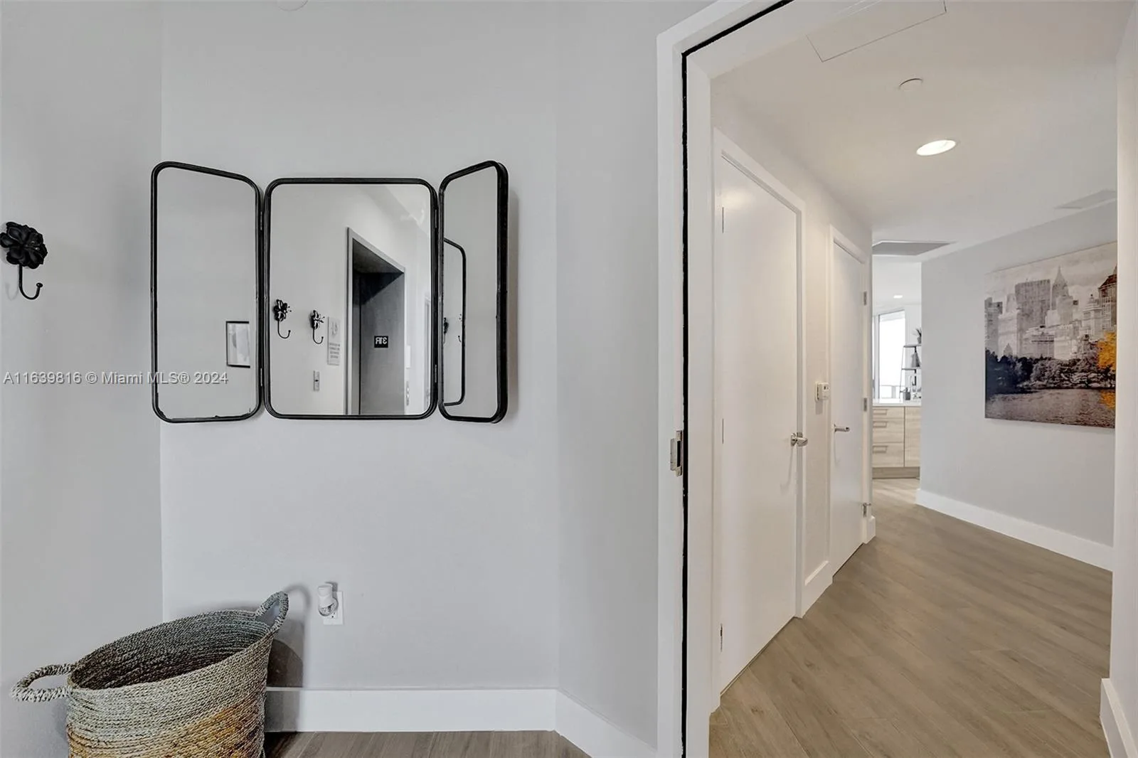 16385 Biscayne Blvd # 3107, North Miami Beach, FL 33160 photo 4