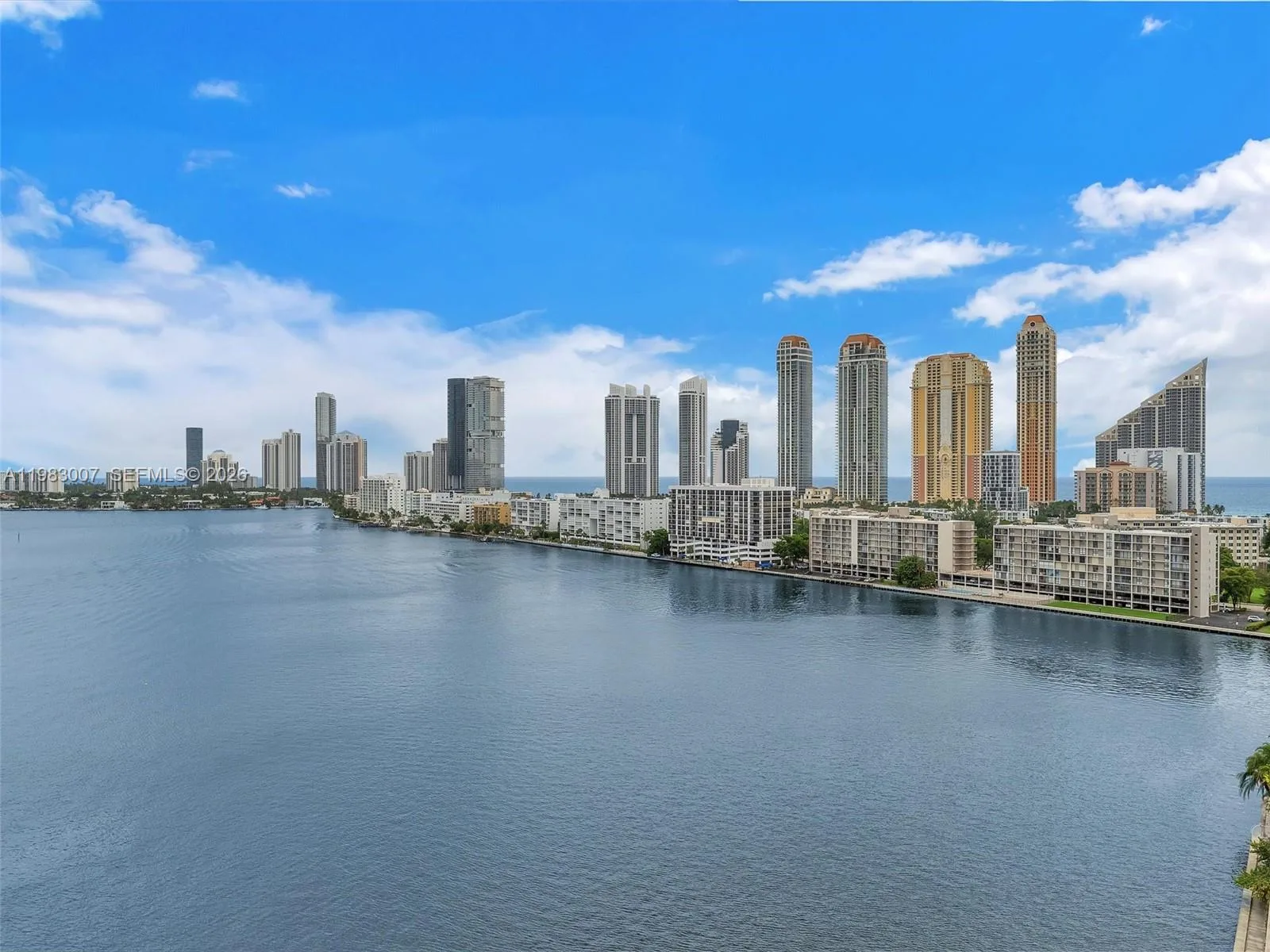 301 174th St # 1818, Sunny Isles Beach, FL 33160 photo 2