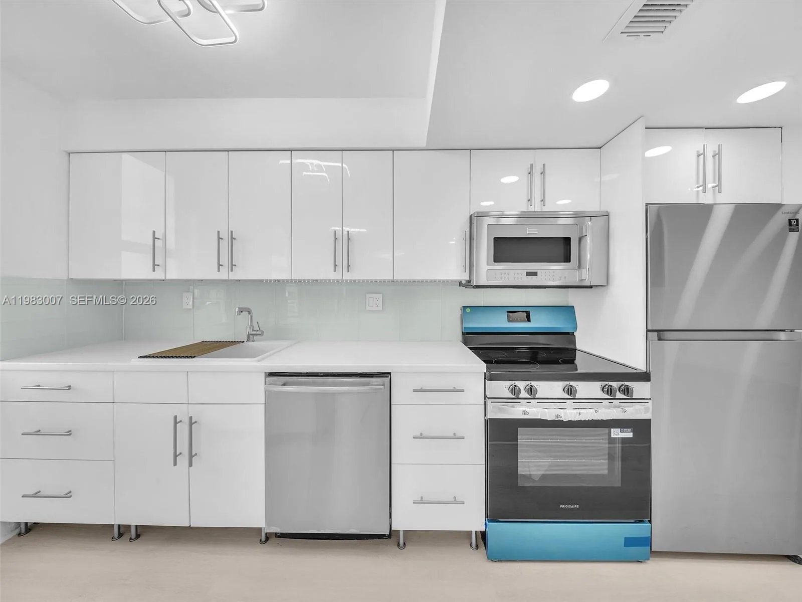 301 174th St # 1818, Sunny Isles Beach, FL 33160 photo 8