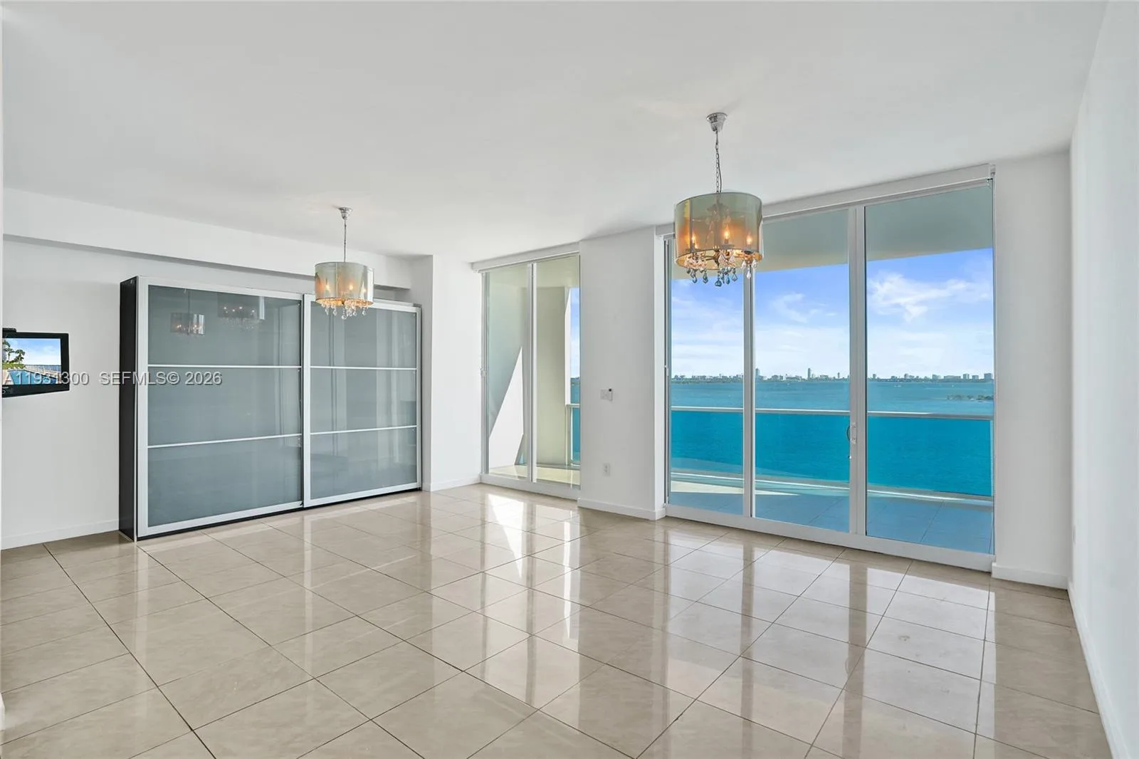 725 NE 22nd St # 9E, Miami, FL 33137 photo 2
