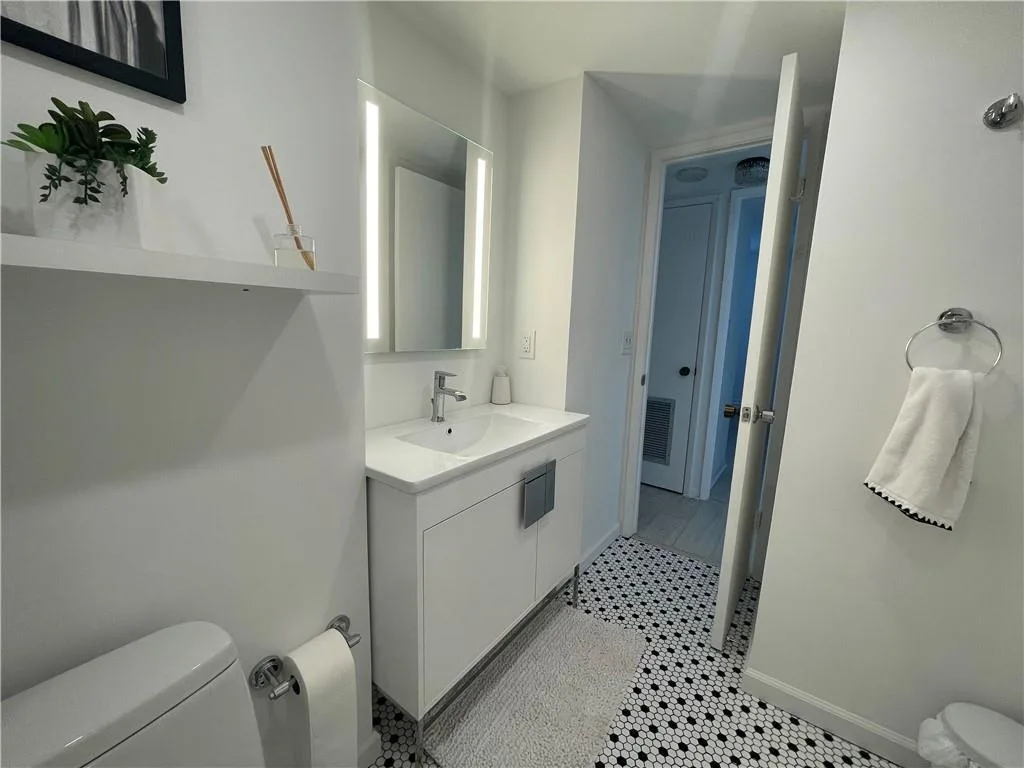 111 Briny Avenue # 23-05, Pompano Beach, FL 33062 photo 11