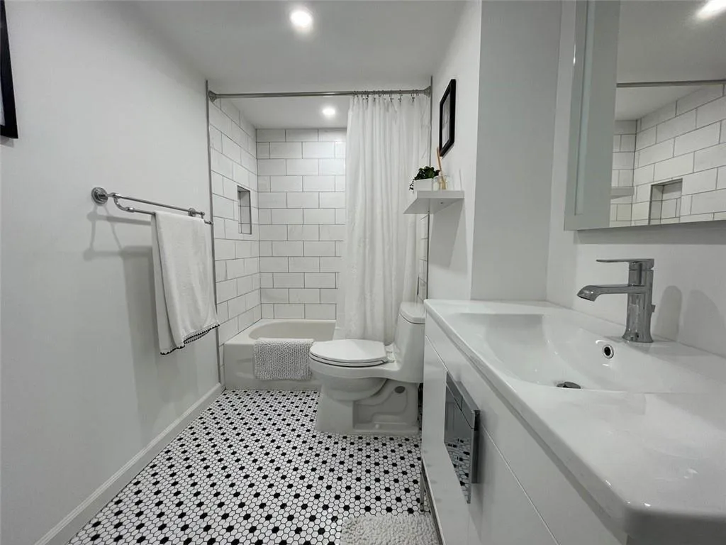 111 Briny Avenue # 23-05, Pompano Beach, FL 33062 photo 12