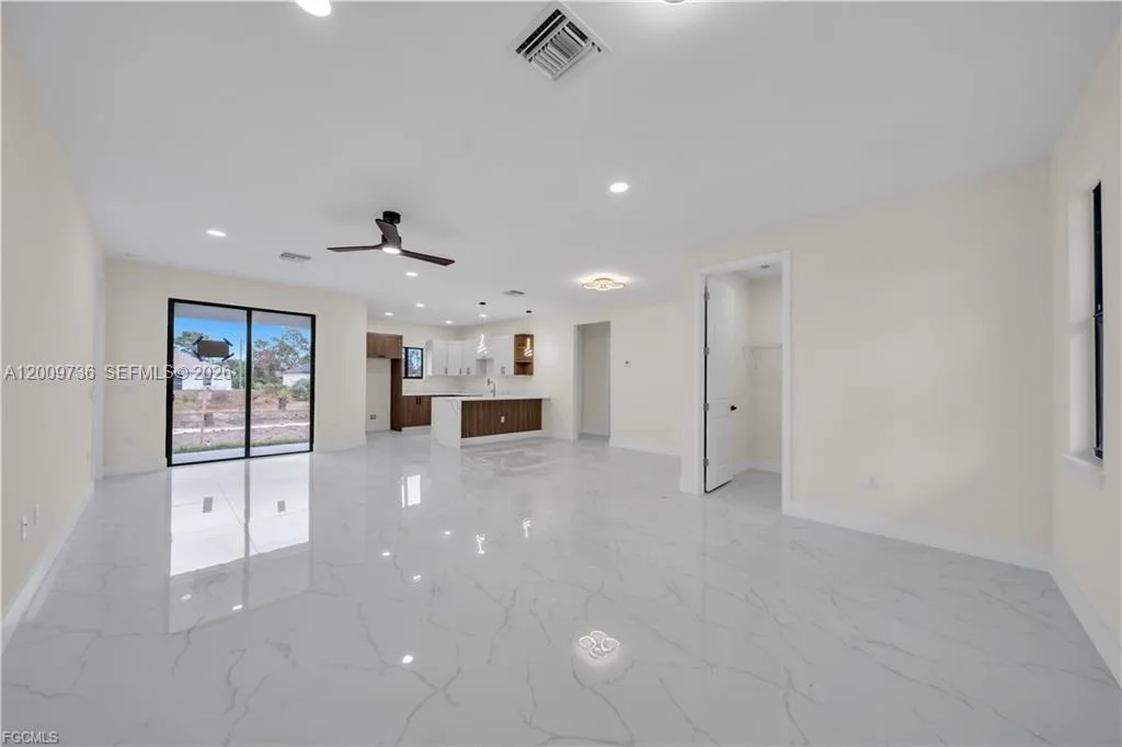 2903 Villa Ave S, Lehigh Acres, FL 33976 photo 2