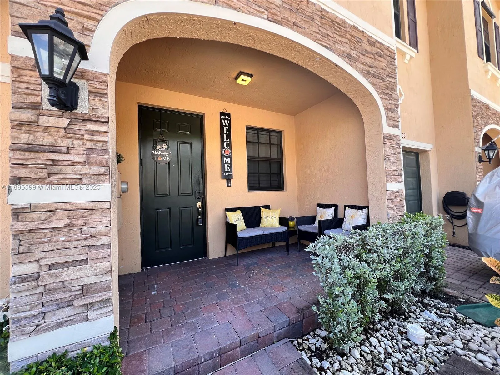 159 SE 34th Ave, Homestead, FL 33033 photo 2