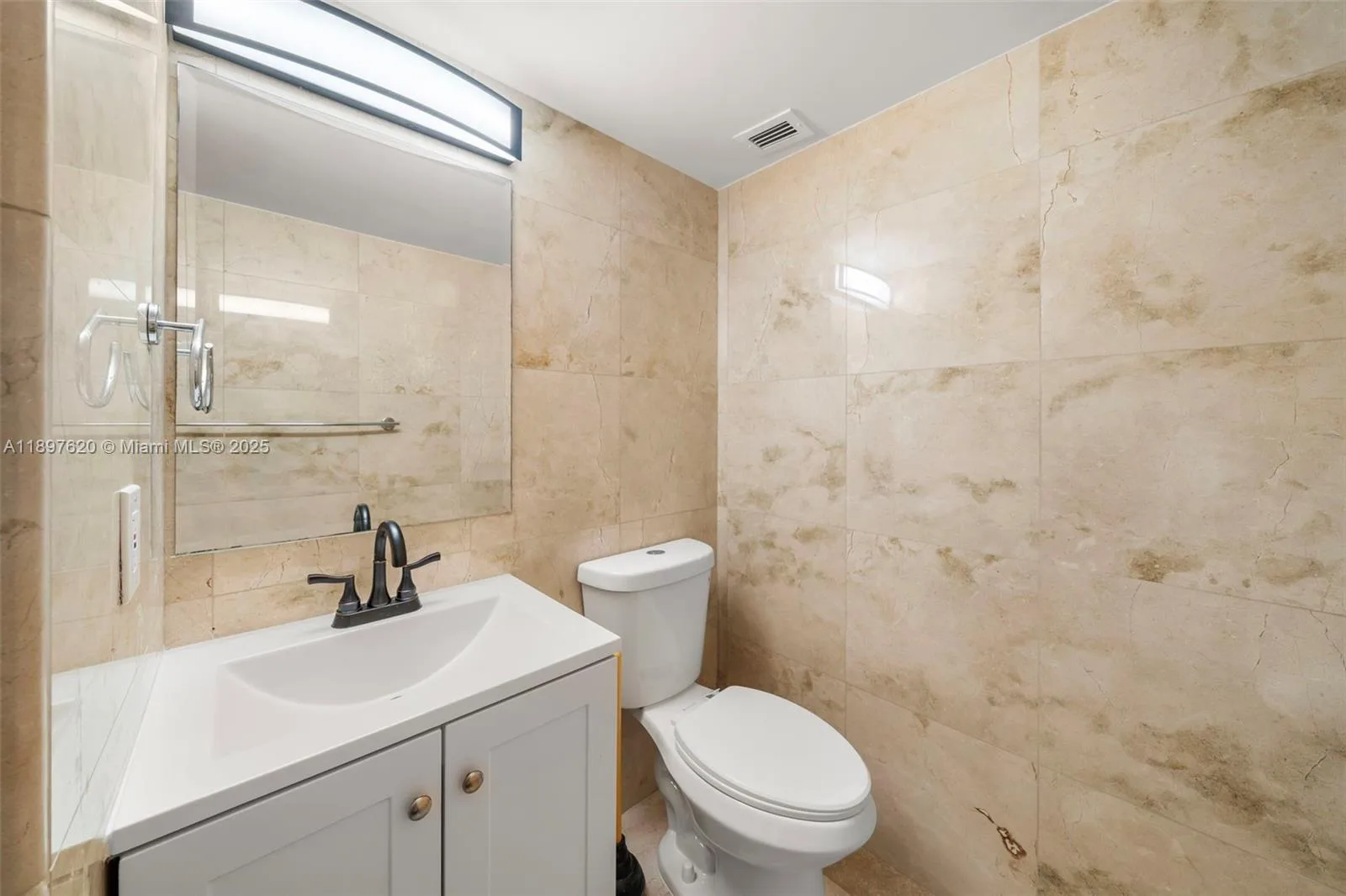 5555 Collins Ave # 14E, Miami Beach, FL 33140 photo 13