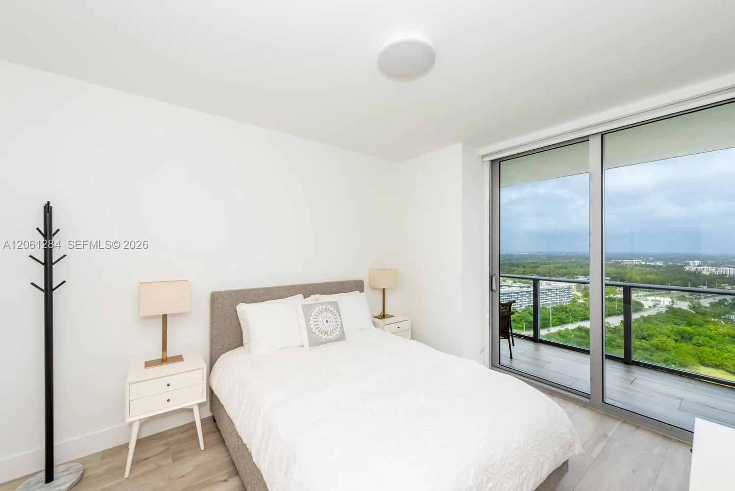 16385 Biscayne Blvd # 2904, North Miami Beach, FL 33160 photo 11