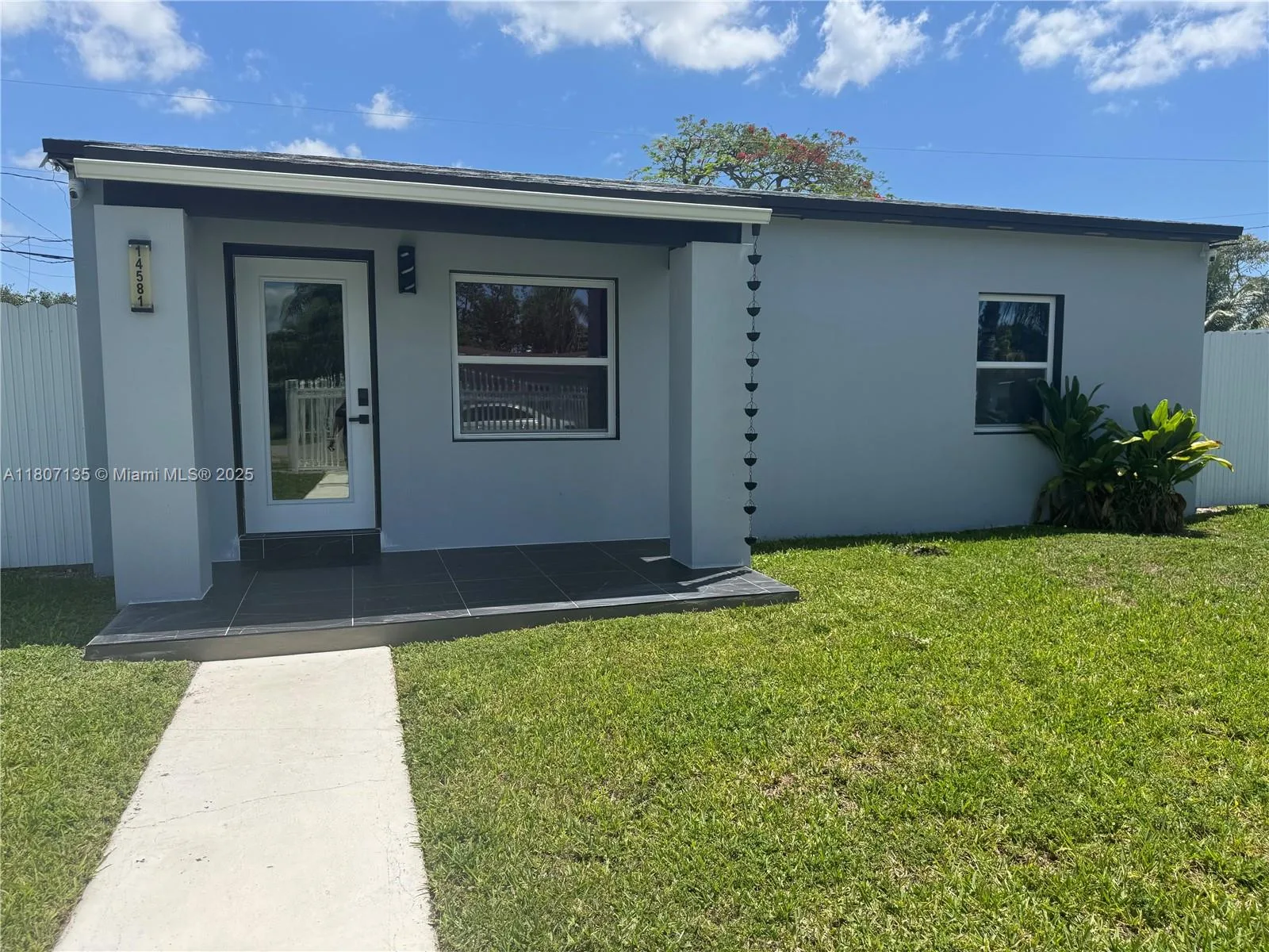 14581 Jackson St, Miami, FL 33176 photo 2