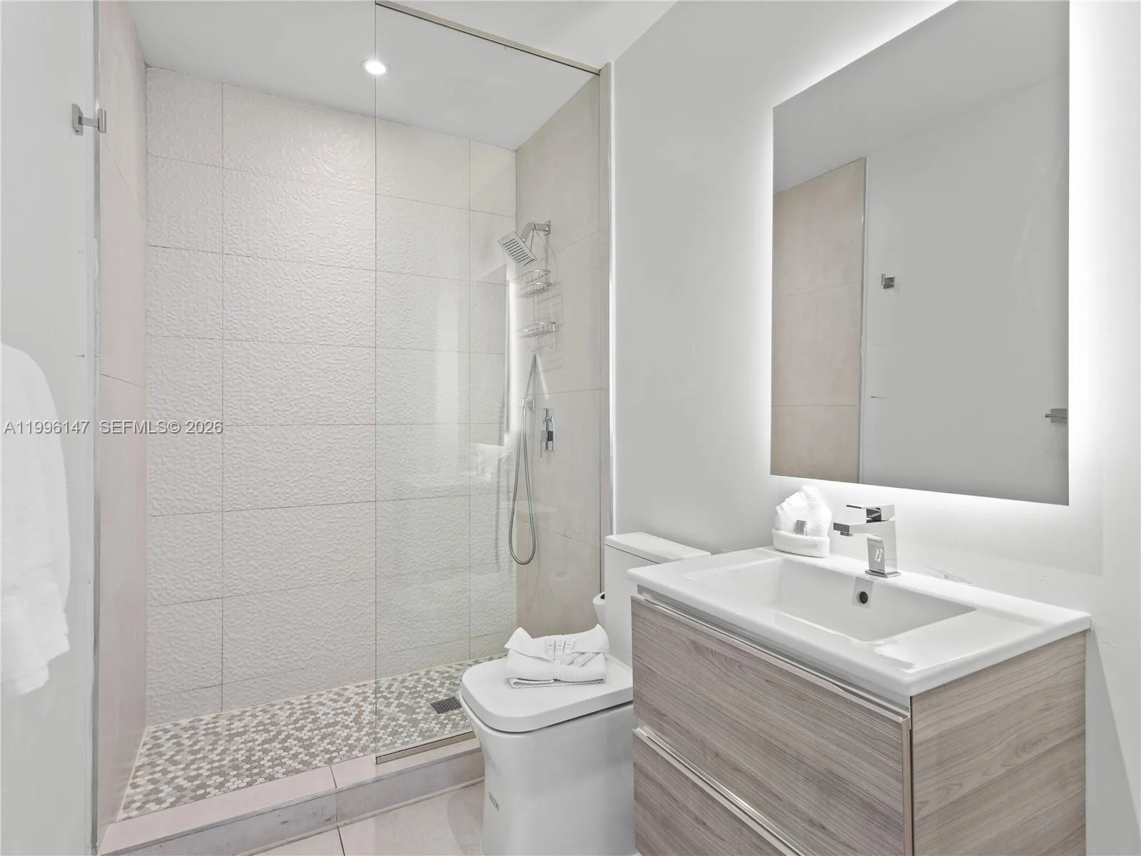 239 SW 9th St # 1403, Miami, FL 33130 photo 11