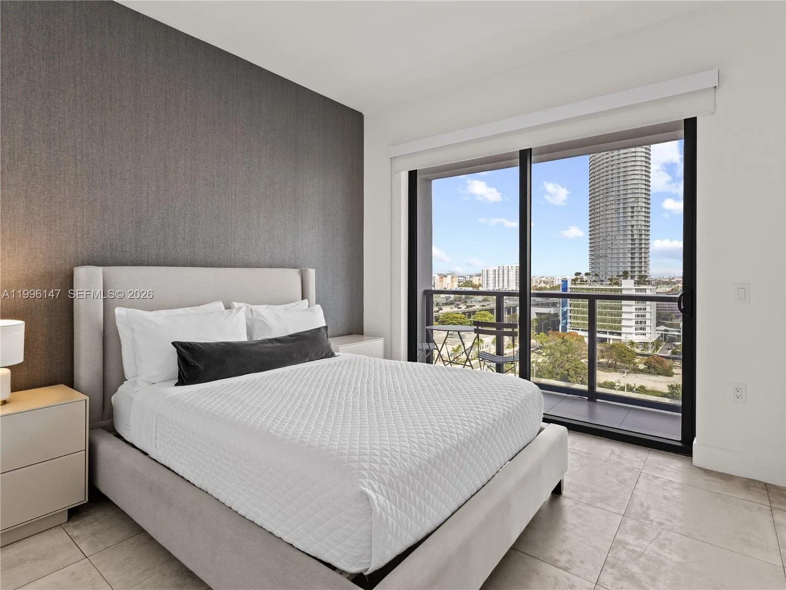 239 SW 9th St # 1403, Miami, FL 33130 photo 7