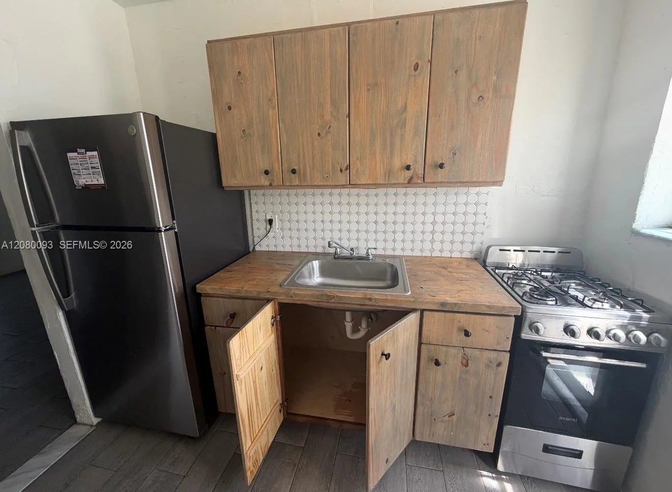 10040 NW 7 Ct # 3-C, Miami, FL 33150