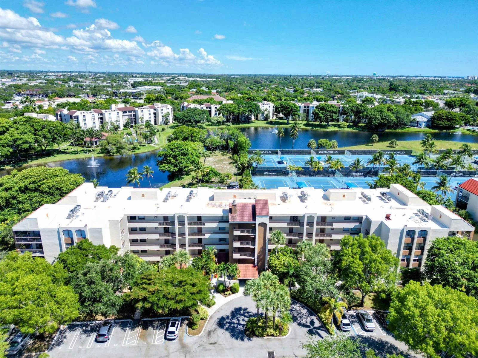 955 Egret Circle # 402, Delray Beach, FL 33444