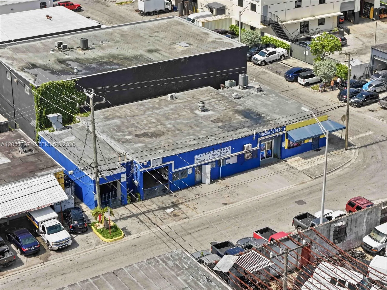 1081 E 47th St, Hialeah, FL 33013