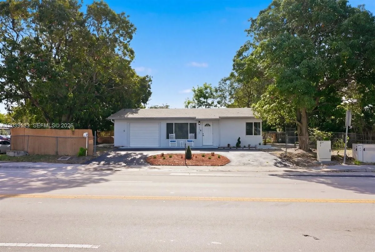 4410 NE 3rd Ave, Deerfield Beach, FL 33064