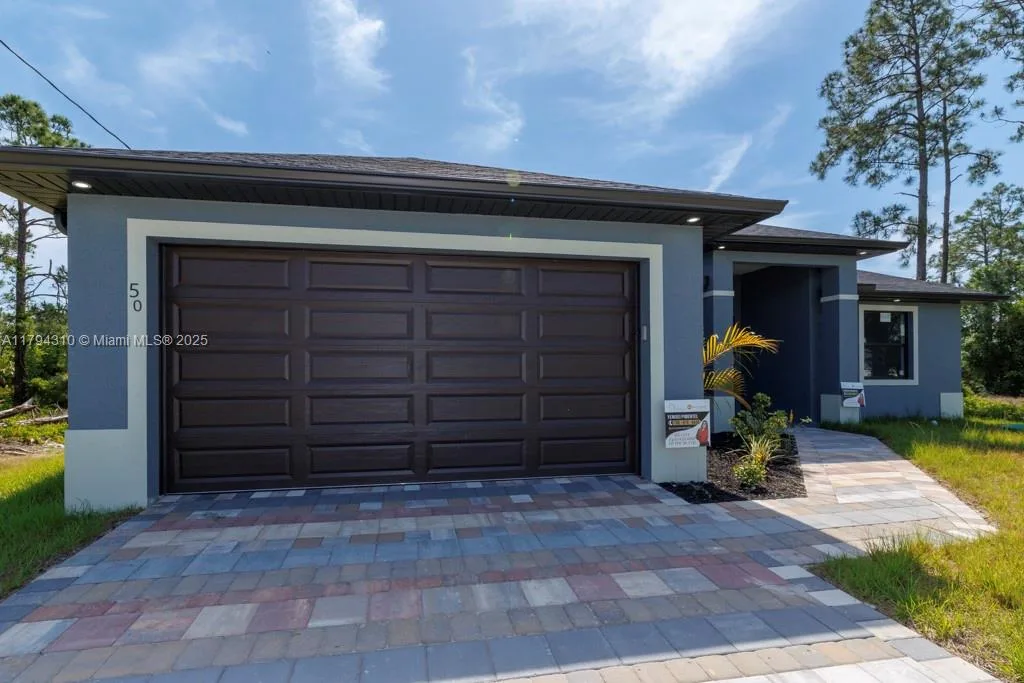 509 Cottonwood S Ave, Lehigh Acres, FL 33974 photo 5